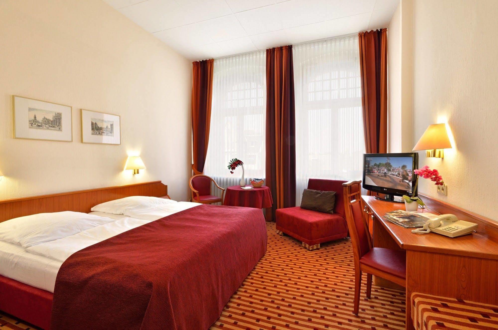 Hotel Schoeneberg Берлин Экстерьер фото