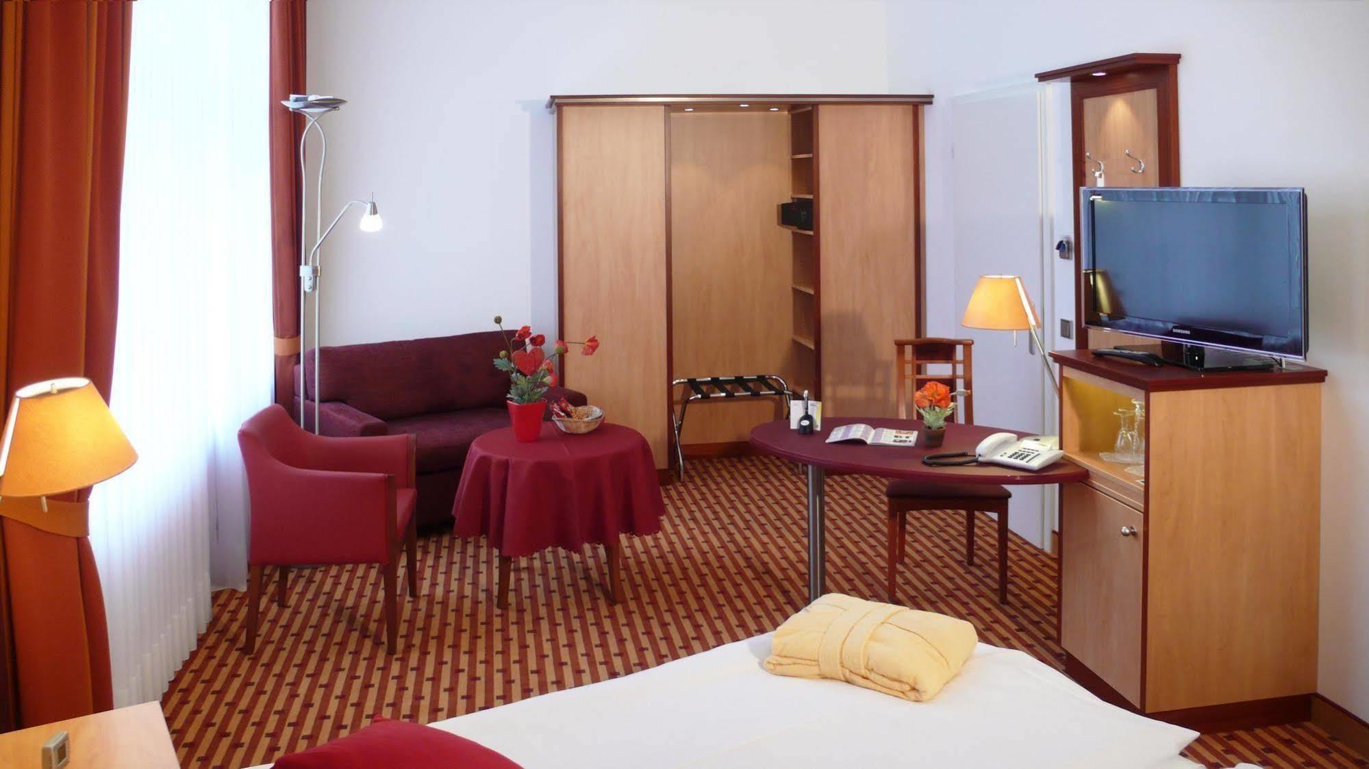 Hotel Schoeneberg Берлин Экстерьер фото